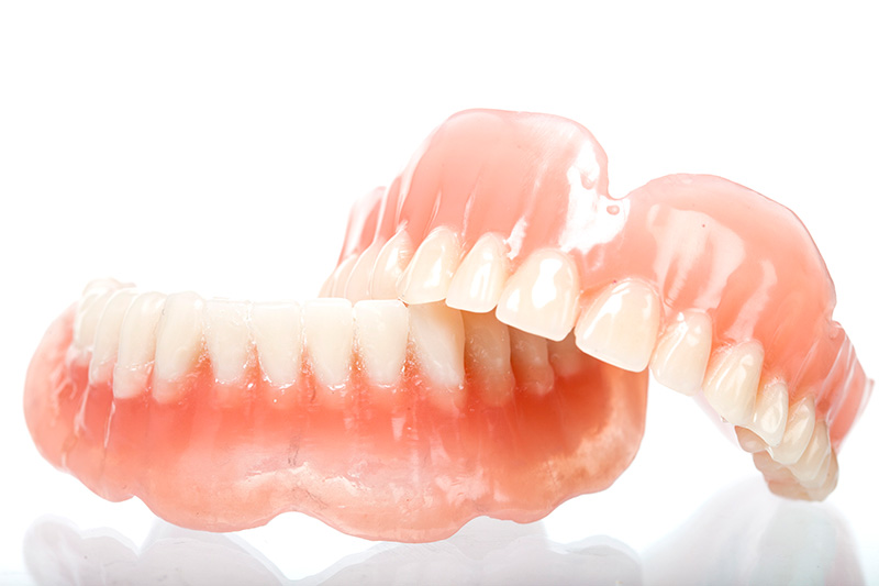 Removable dentures